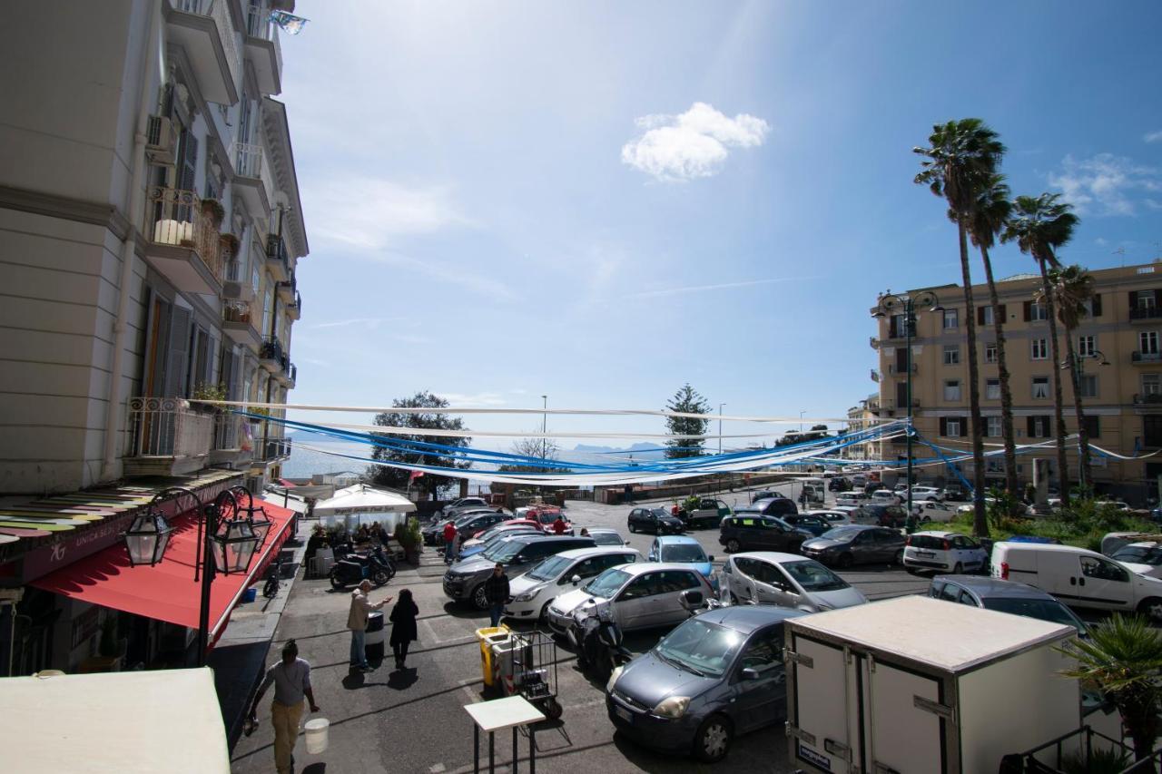 Hotel Knight House Napoli Esterno foto