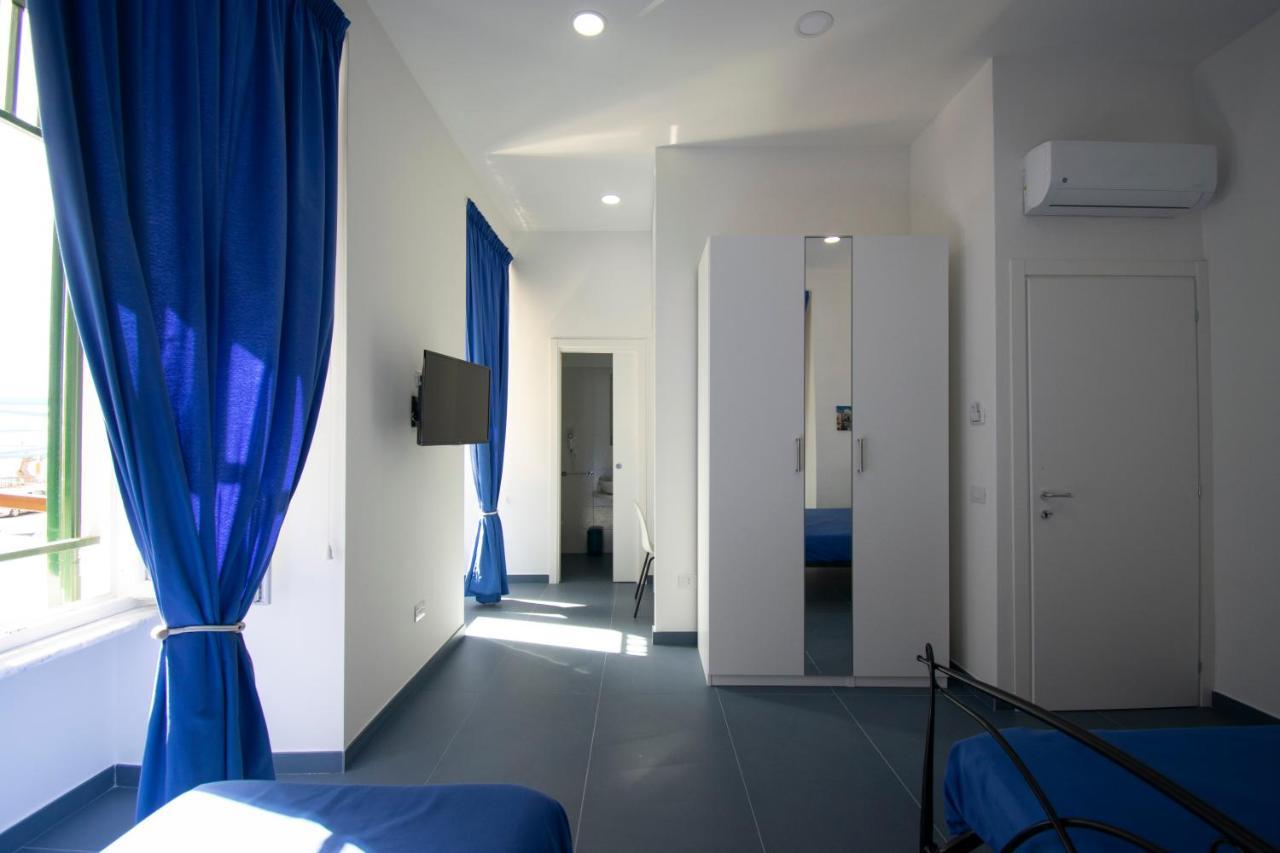 Hotel Knight House Napoli Esterno foto