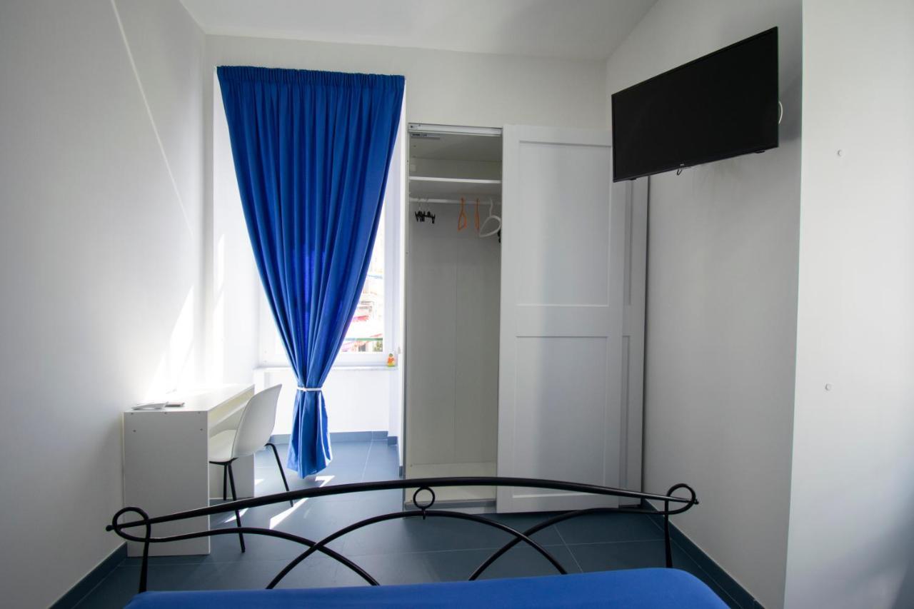 Hotel Knight House Napoli Esterno foto