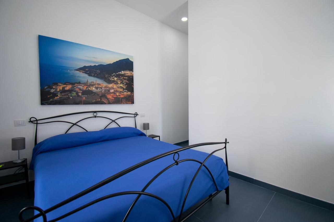 Hotel Knight House Napoli Esterno foto